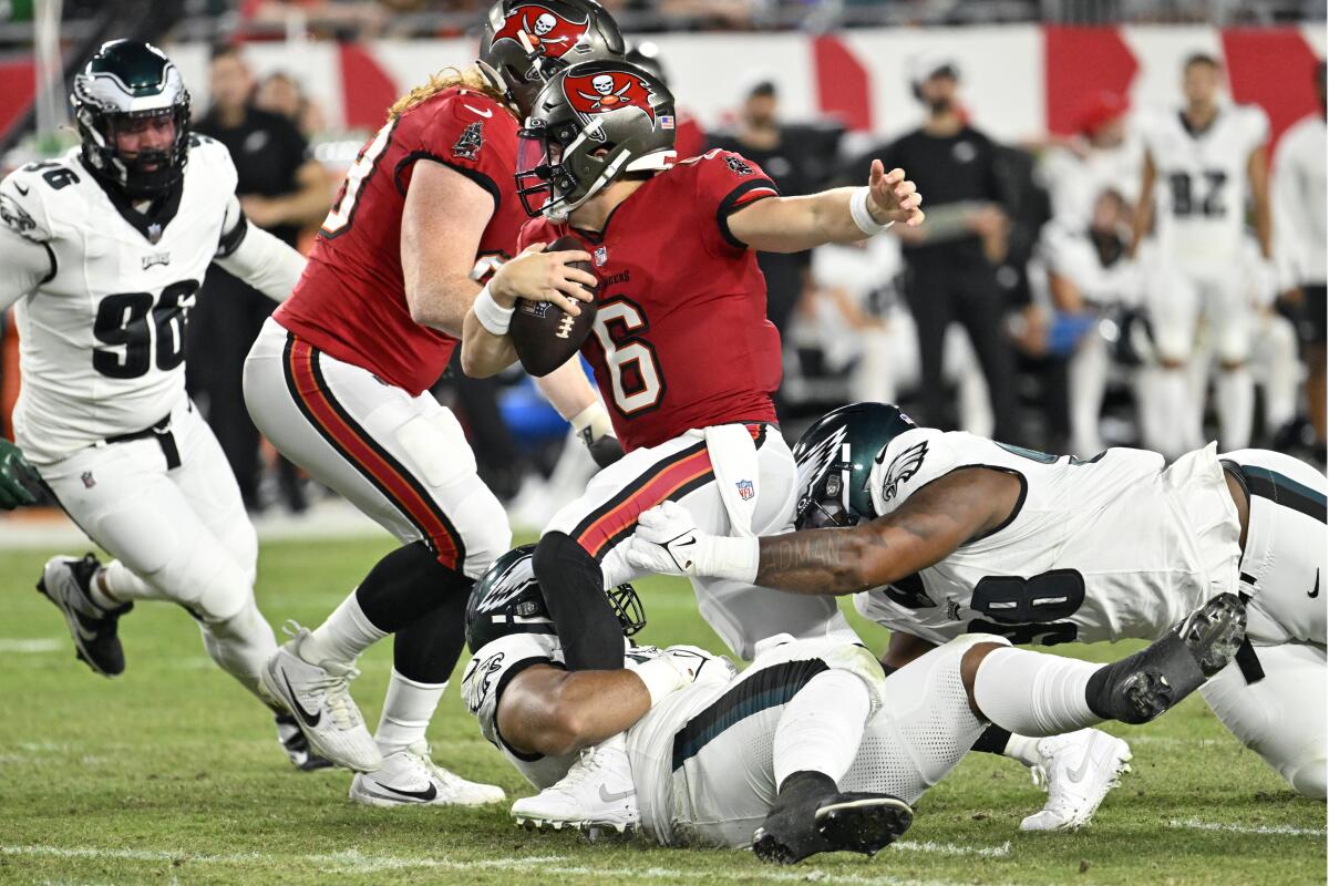 Mayfield, Buccaneers' offense struggle in 25-11 loss to defending NFC  champion Eagles - The San Diego Union-Tribune