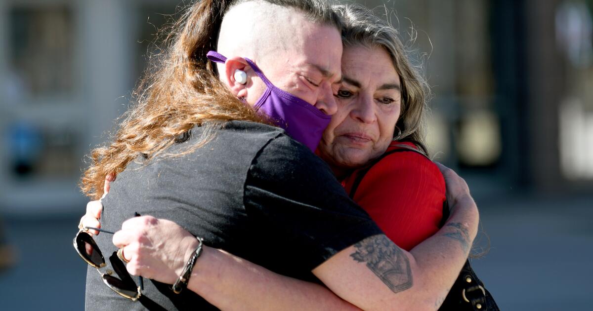 O dono de uma funerária do Colorado que abusou dos mortos foi condenado a 40 anos de prisão O dono de uma funerária do Colorado que abusou dos mortos foi condenado a 40 anos de prisão