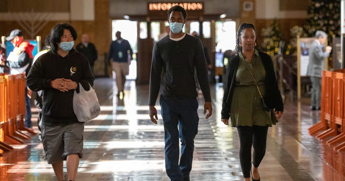 Un mandat de masque début janvier se profile pour LA si la vague de coronavirus s’aggrave