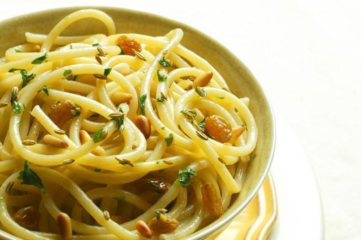 Recipe: Bucatini with golden raisins, fennel and pine nuts