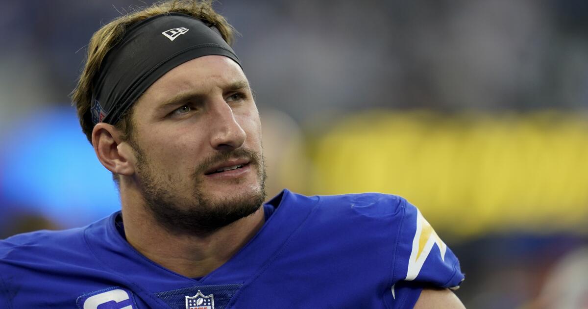 Chargers fans face nervous wait on Joey Bosa injury