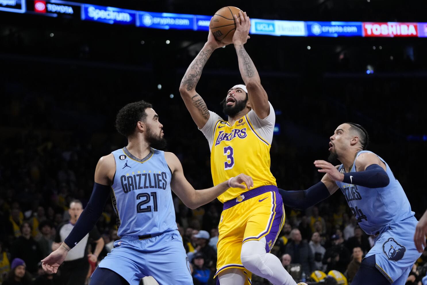 Lakers Vs. Grizzlies: L.A. Has 2-Game Win Streak Snapped By