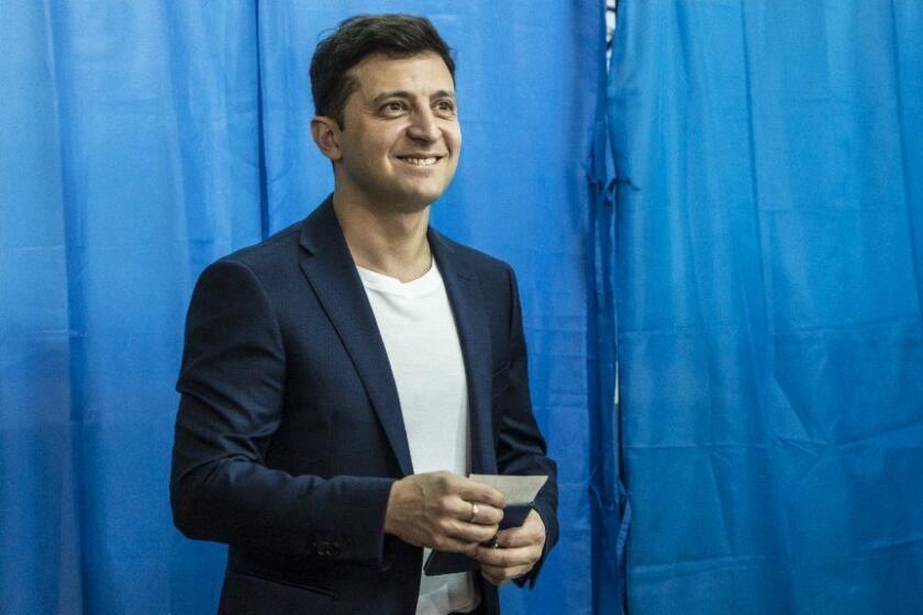 KIEV, UKRAINE - APRIL 21: Ukrainian presidential candidate Volodymyr Zelenskiy casts his ballot on April 21, 2019 in Kiev, Ukraine. Recent polls have indicated that Zelenskiy is likely to win the election by a large margin over incumbent Petro O. Poroshenko. (Photo by Brendan Hoffman/Getty Images) ** OUTS - ELSENT, FPG, CM - OUTS * NM, PH, VA if sourced by CT, LA or MoD **