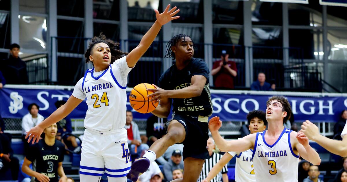 Prep basketball roundup: Gene Roebuck scores 36 in La Mirada win