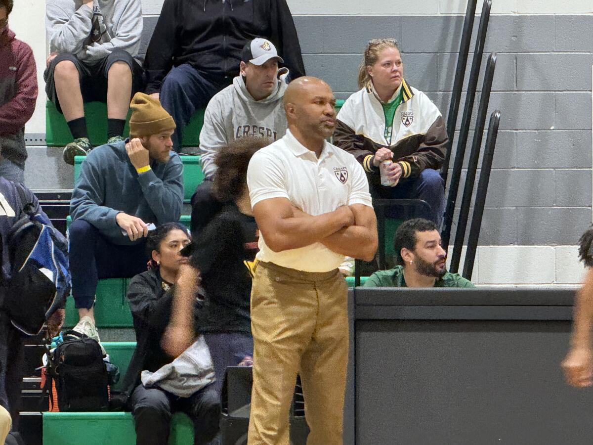 Derek Fisher is 3-0 coaching Crespi's basketball team.