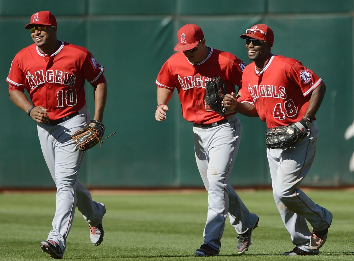 Torii Hunter signs with Angels