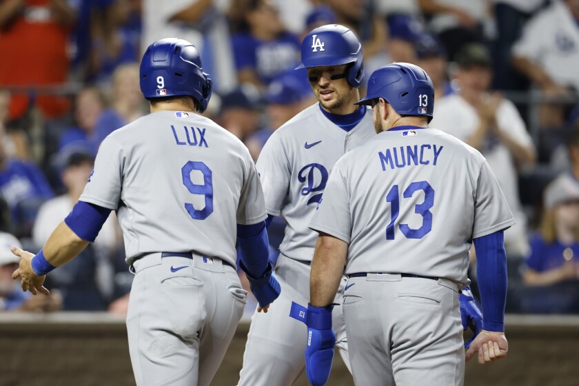 latest on max muncy latest on max muncy
