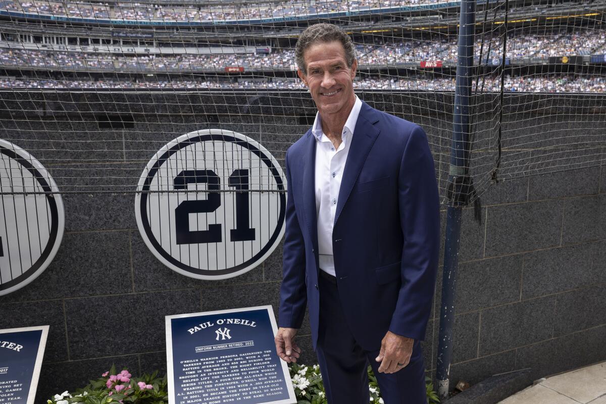 NY Yankees retire Paul O'Neill's No. 21