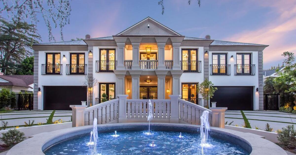 Baseball's Jimmy Rollins seeks $12 million for Encino mansion