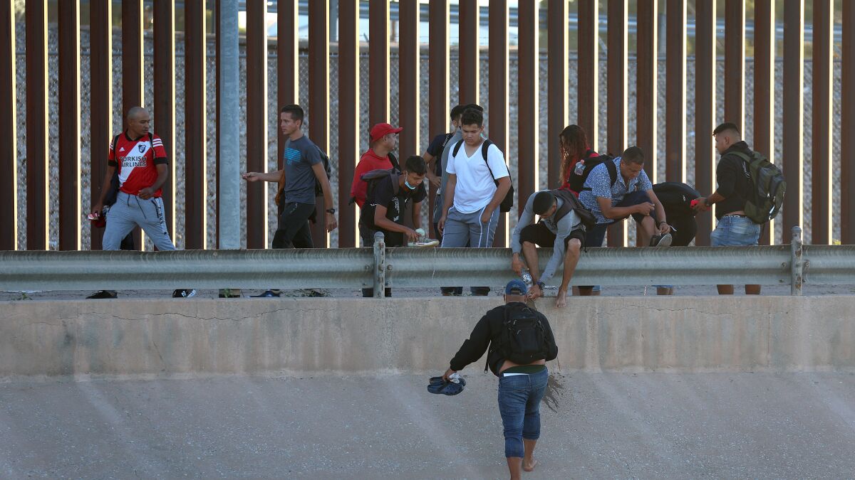 Supreme Court refuses to lift Trump-era rule at the southern border 