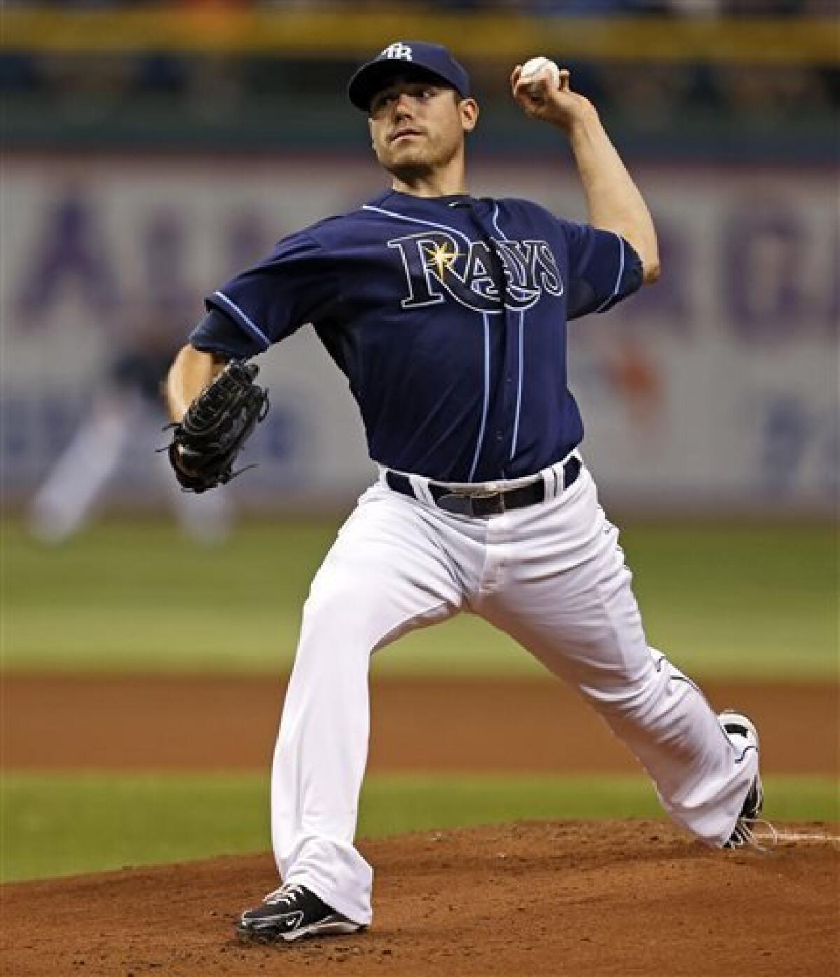 Mike Pelfrey becomes Brian Dozier's twin