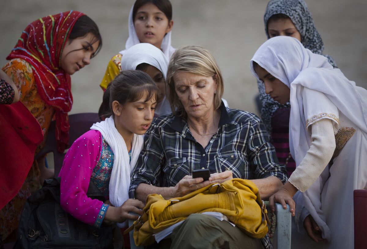  la corresponsal regional especial de Associated Press para Afganistán y Pakistán, Kathy Gannon