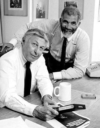 Hewitt and "60 Minutes" correspondent Ed Bradley in 1987. Bradley died in 2006.