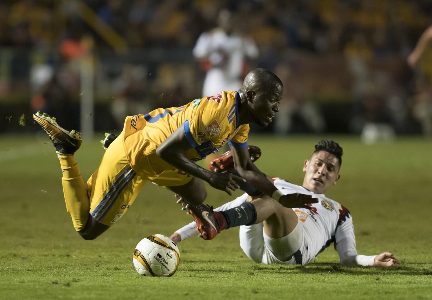 Tigres UANL vs América