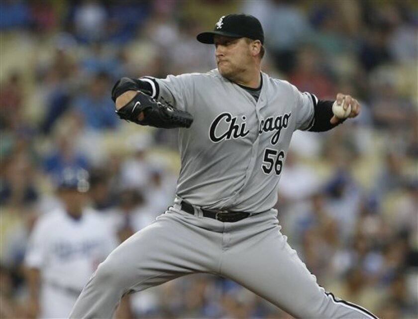Chicago White Sox's Mark Buehrle pitches during the second inning of a MLB baseball game against the Los Angeles Dodgers, Tuesday, June 24, 2008 in Los Angeles. (AP Photo/Gus Ruelas)