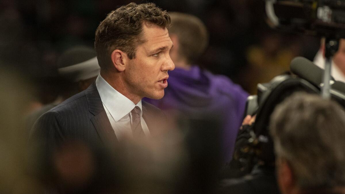 Luke Walton has been accused of sexual assault by former TV sports reporter Kelli Tennant.