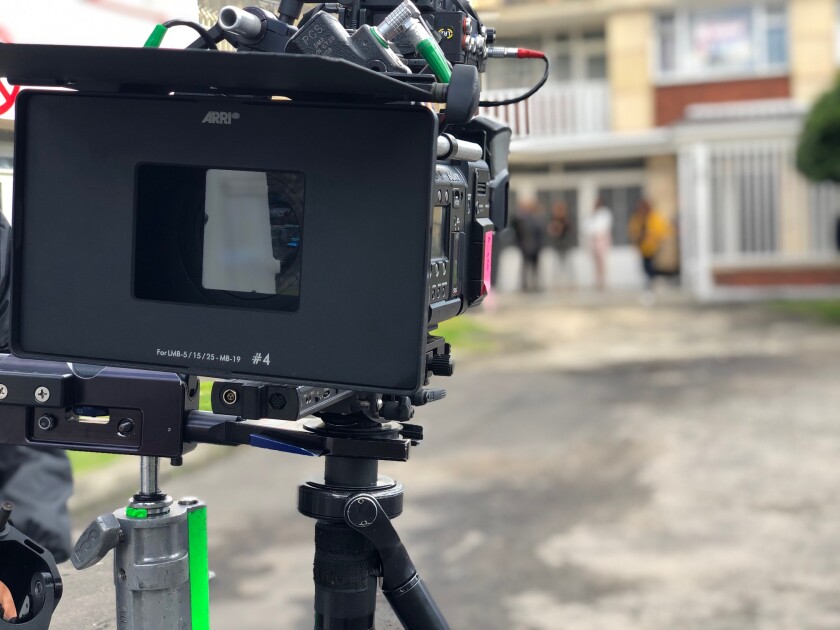 Las telenovelas y series enfrentan un gran reto para continuar produciéndose en medio de la pandemia.