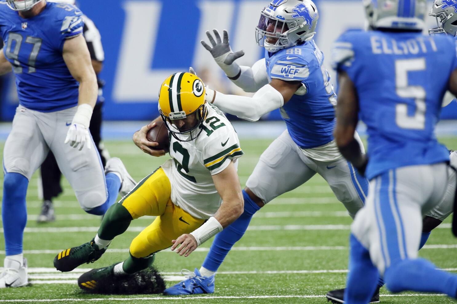 Jets' Aaron Rodgers hits Giants linebacker with 'un-come-back-with