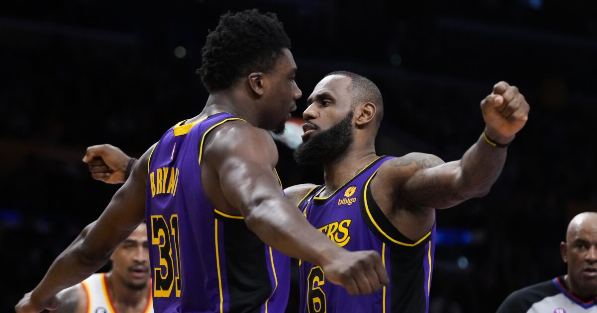 LeBron James returns and leads injury-riddled Lakers to fourth consecutive win