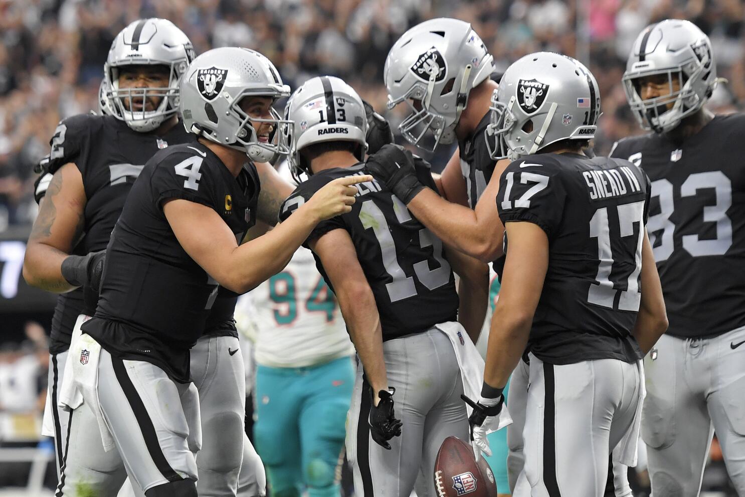 Voice of the Raiders': Carr leads team post-Gruden - The San Diego  Union-Tribune