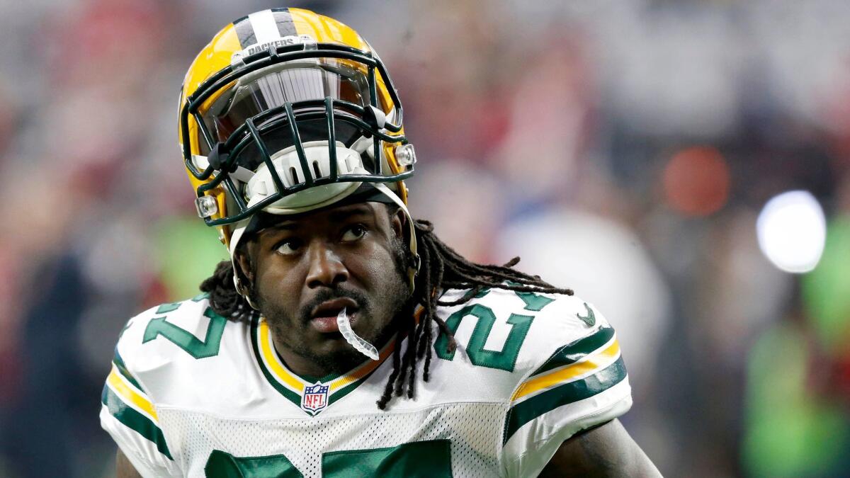 Eddie Lacy warms up before a game for the Green Bay Packers on Dec. 27, 2015.