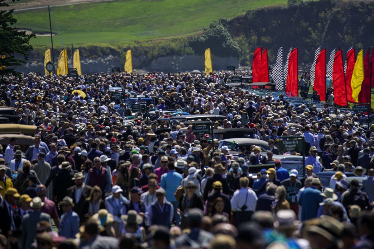 Crowd at 69th Concours d'Elegance at Pebble Beach.