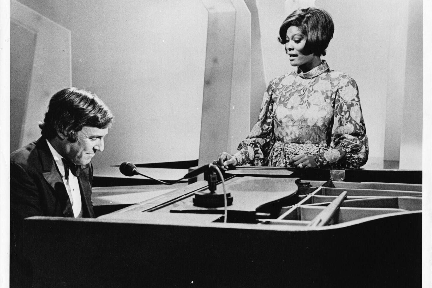 Burt Bacharach plays piano as Dionne Warwick sings