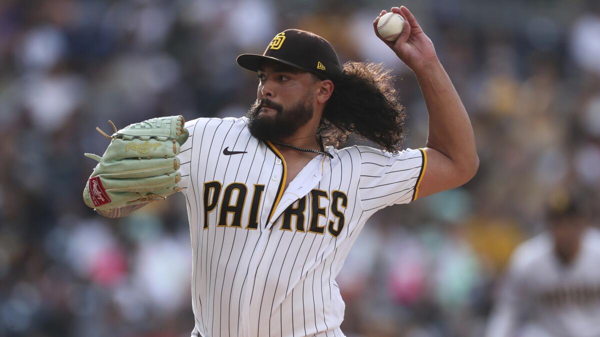 Manaea brilliant on mound, Padres top Diamondbacks 3-0