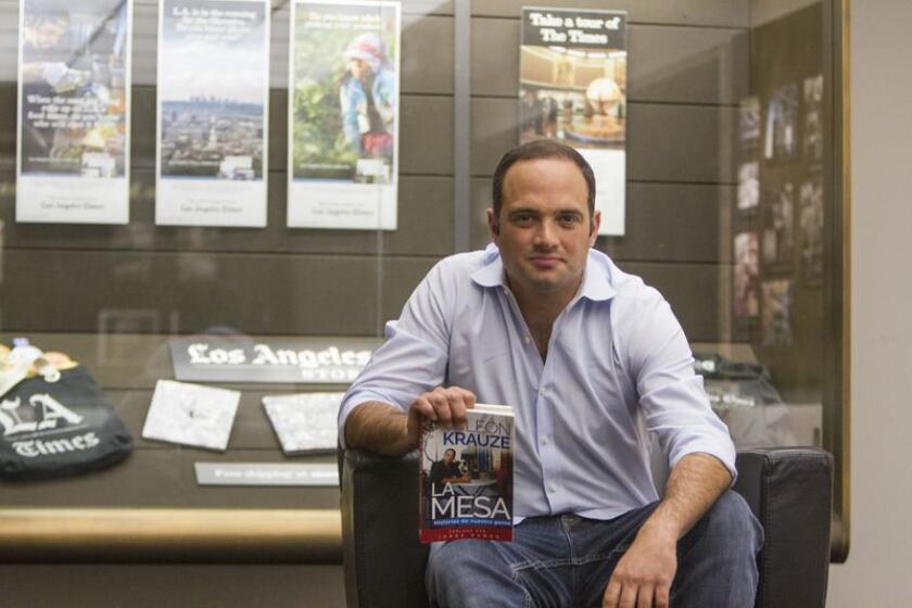 Archivo. León Krauze durante su visita a Los Angeles Times para presentar su libro "La Mesa".