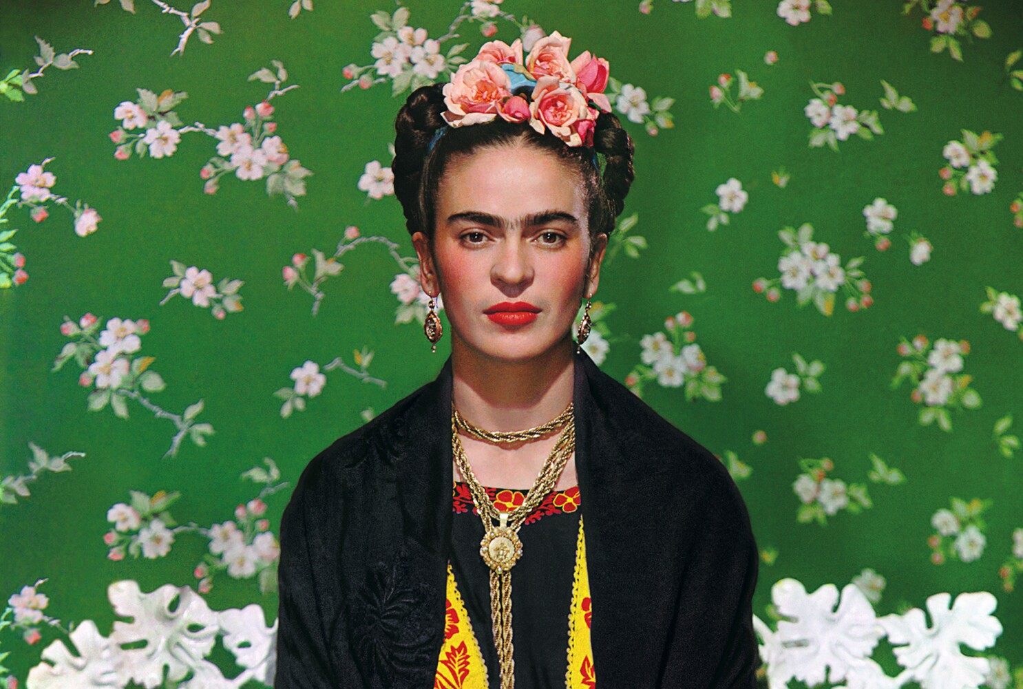 Frida Kahlo Photos On View At The Catalina Island Museum Los Angeles Times