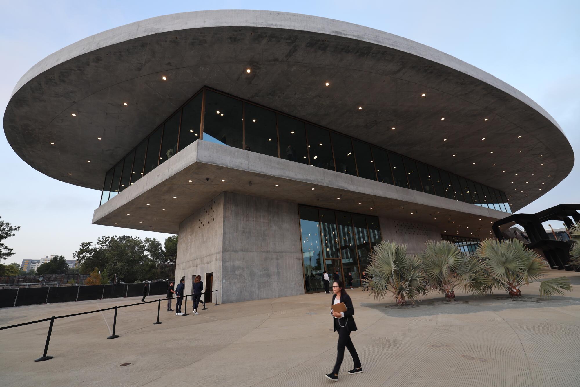 Flat glass replaced expensive curved windows for the single story concrete building. (Allen J. Schaben / Los Angeles Times)