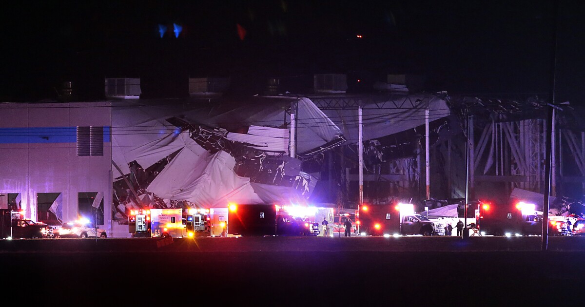 Storms affect geriatric home in Arkansas;  two dead