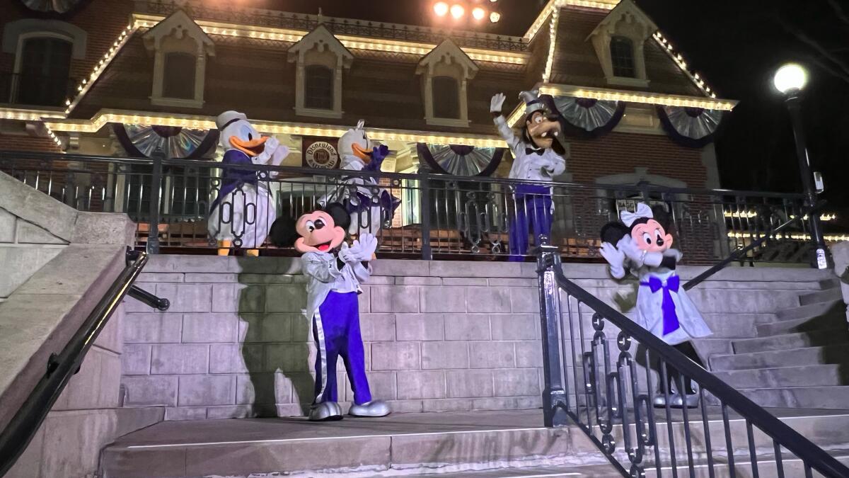 Las celebraciones de Disney100 encabezados por Mickey, Minnie, Goofy, Donald y Daisy continuarán 