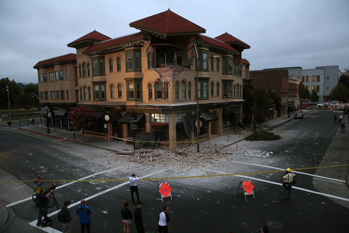 Earthquake rattles San Francisco area