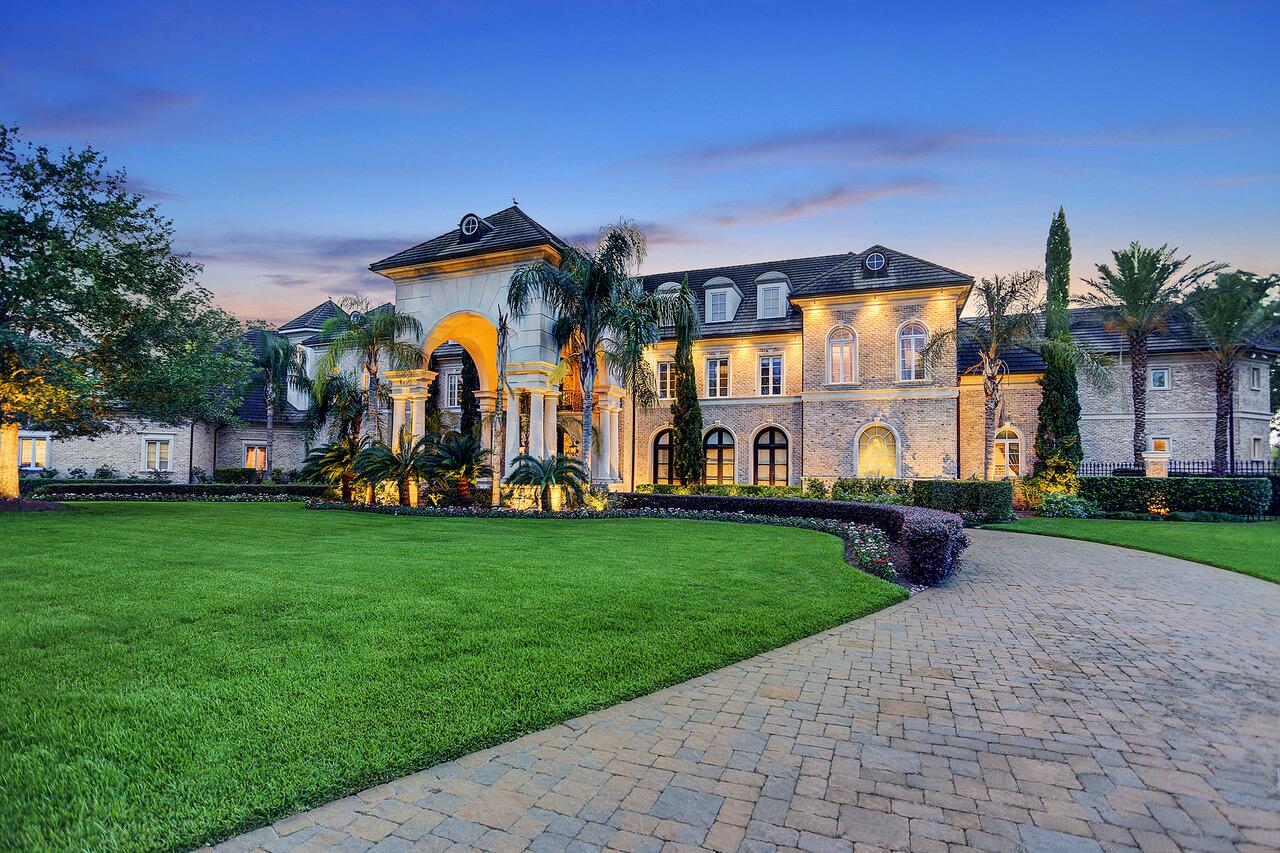 The driveway.