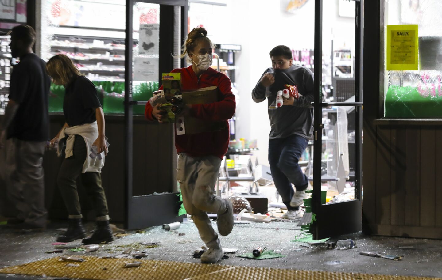 Looting, rioting hit La Mesa