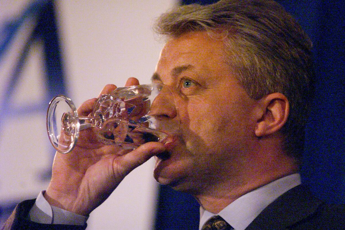 Cadiz founder Keith Brackpool drinks a glass of water in 2000, when his company still had believers.