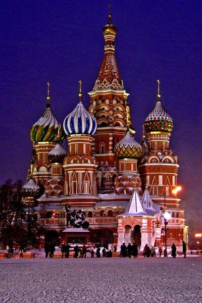 St. Basil's Cathedral crowns Moscow's Red Square like a colorful gingerbread house. Fitting, as Moscow is becoming a hot food town.