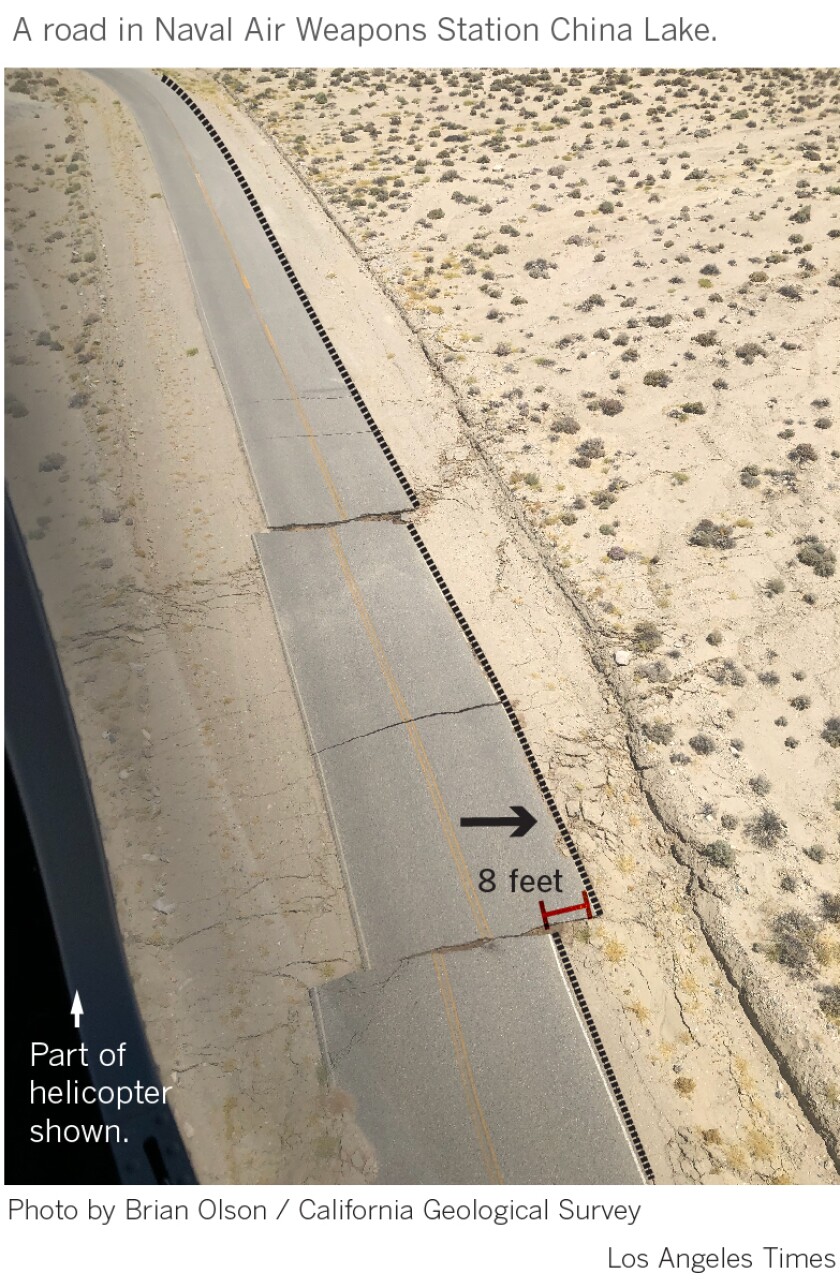 la-me-ridgecrest-earthquake-images-broken-ground-road-02.jpg