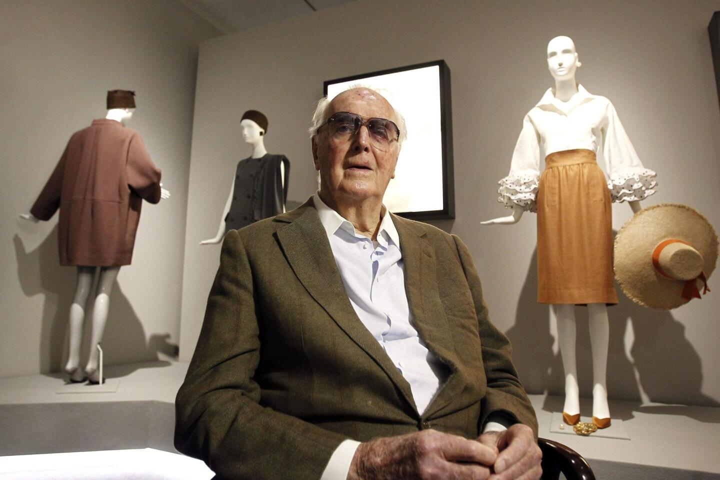 Hubert de Givenchy, iconic designer for Audrey Heburn, dies