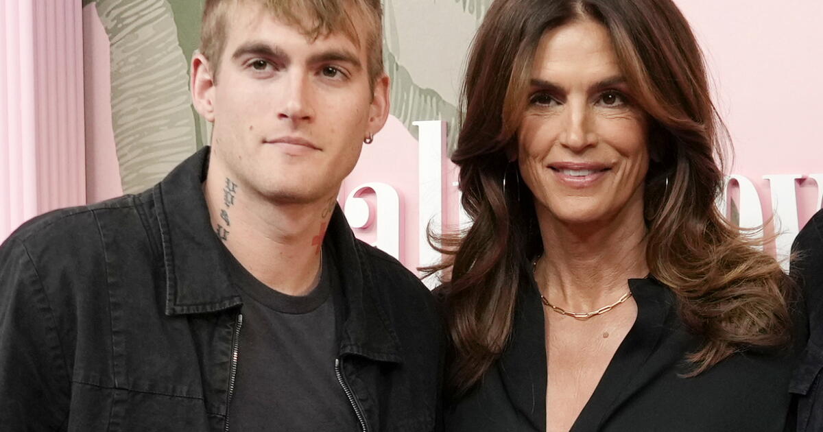 Cindy Crawford breaks silence on death of son Presley Gerber: 'We are beyond heartbroken' - BERITAJA