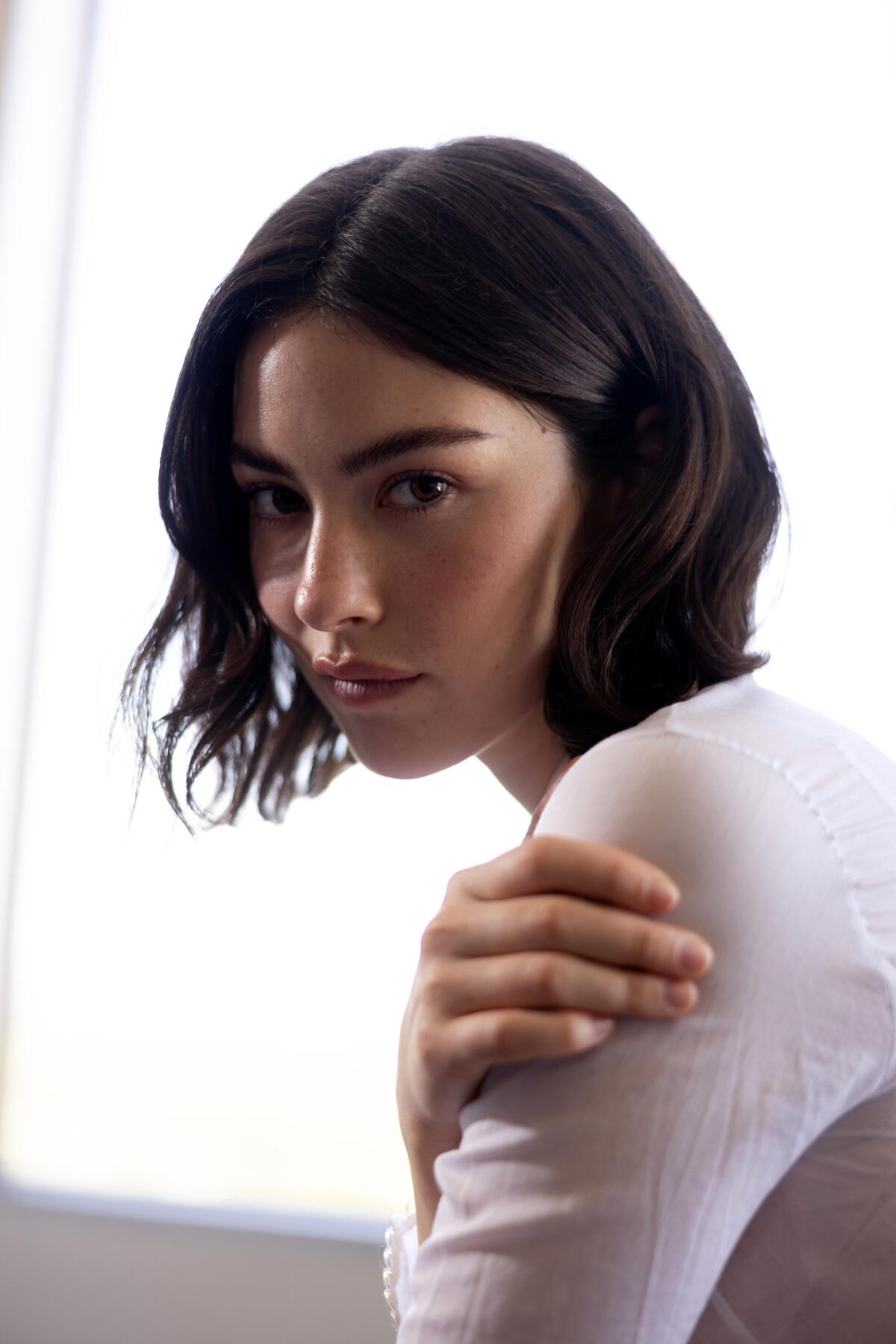 Gracie Abrams releases sophomore album, 'The Secret of Us' - Los ...