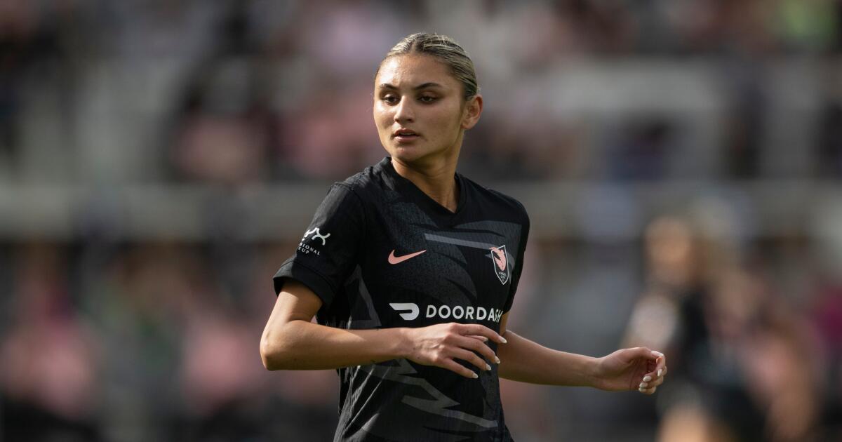 Gisele Thompson agrees to new Angel City deal, becoming one of NWSL's top-paid players
