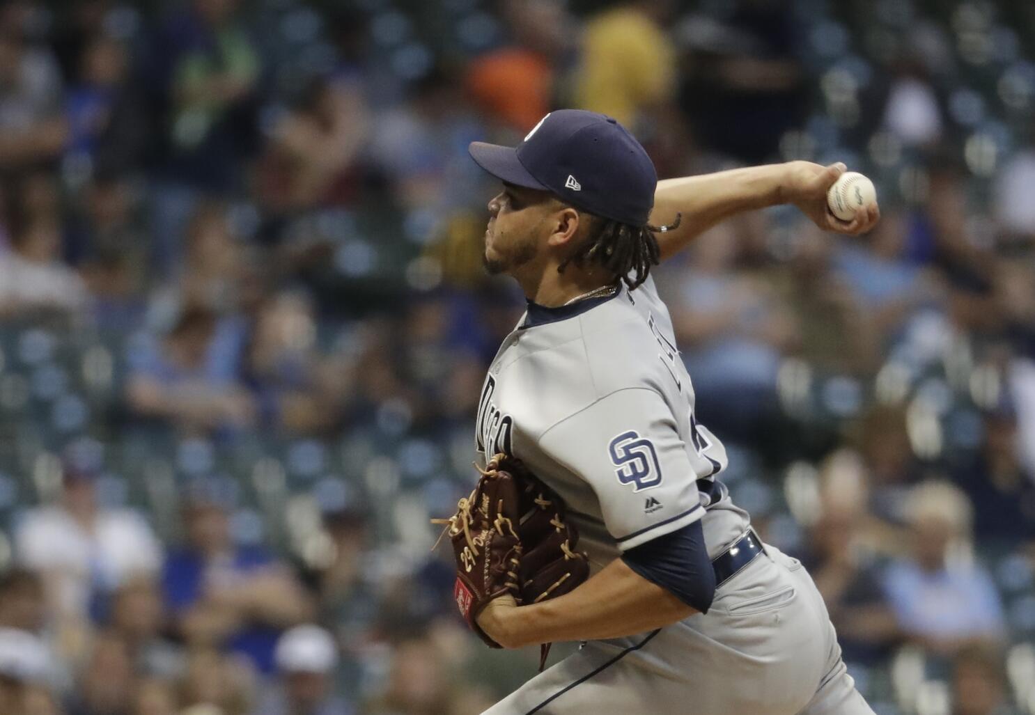 Padres' Paddack and Peavy very similar