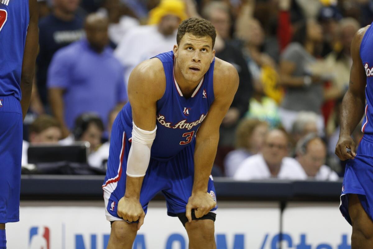 Clippers forward Blake Griffin is holding an event to help tornado victims in his home state of Oklahoma.