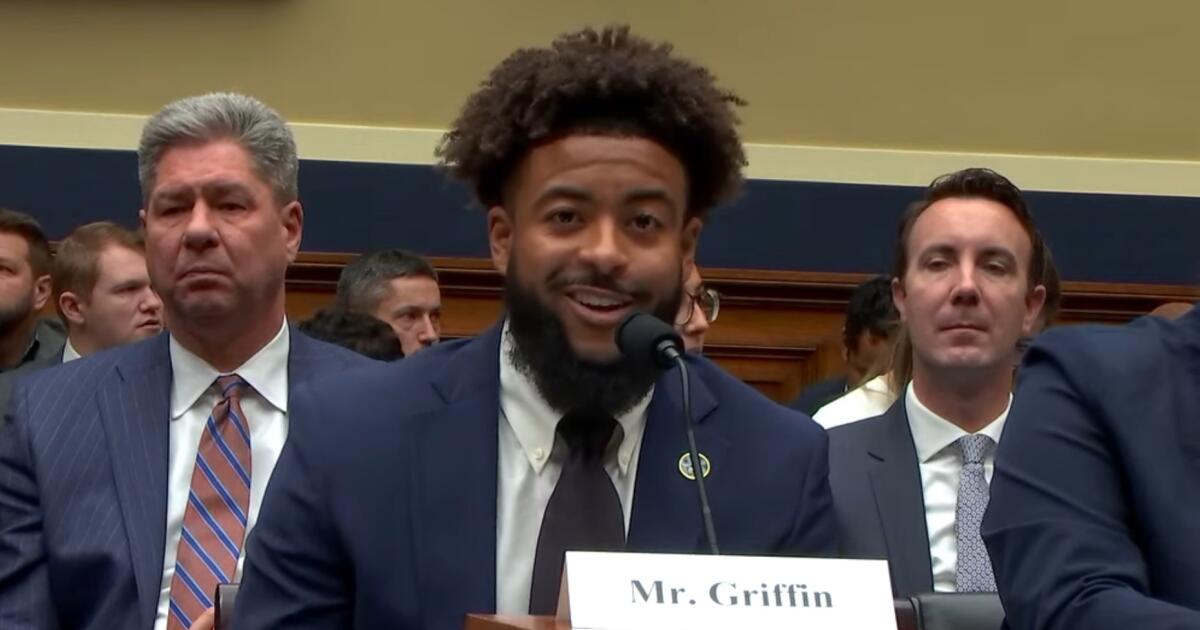 加州大学洛杉矶分校的 Chase Griffin 如何成为 NIL 上最主要的运动员代言人 加州大学洛杉矶分校的 Chase Griffin 如何成为 NIL 上最主要的运动员代言人