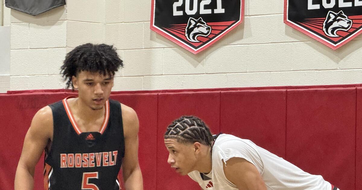 Prep basketball roundup: Carter Bryant dominates with 39 points in Centennial's win over Roosevelt
