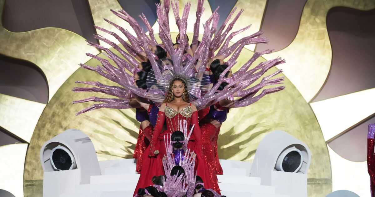 Beyoncé plays her first concert since 2018 at Dubai resort opening