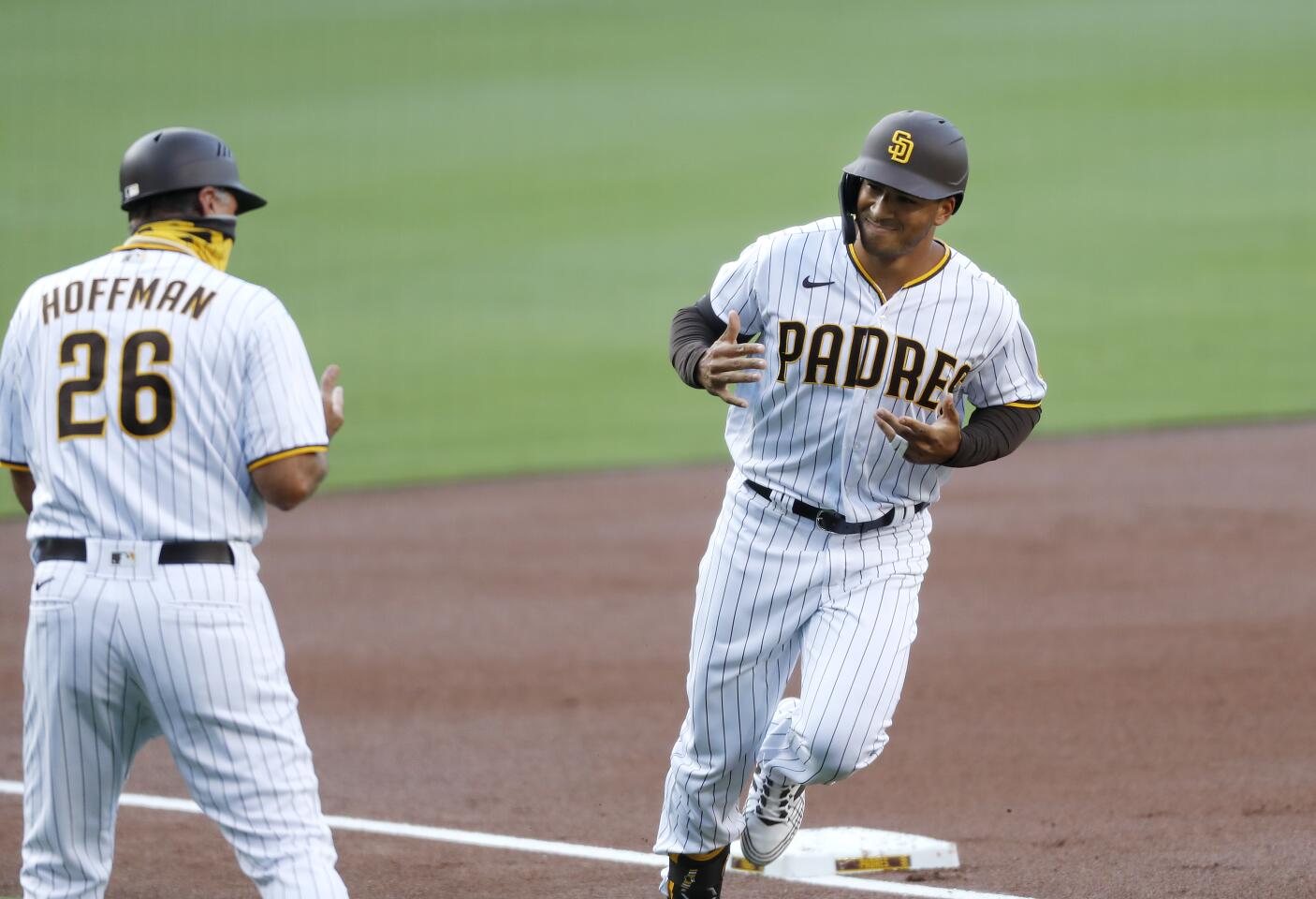 PHOTOS: Dodgers vs. Padres, NLDS Game 3 – Orange County Register