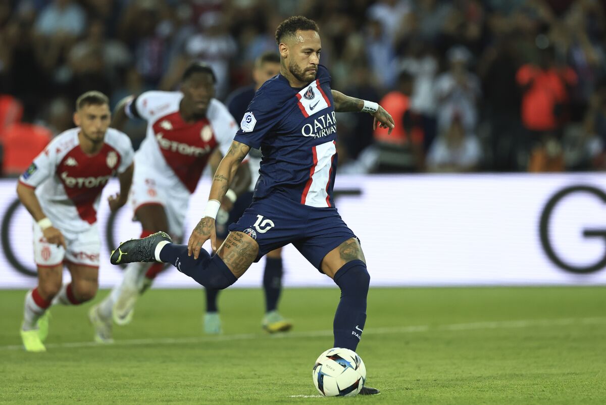Neymar anota de penal en el empate del París Saint Germain ante el Mónaco